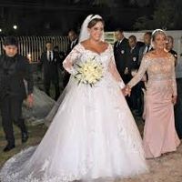 MEU VESTIDO ACHO