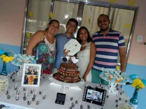 E essa é a famosa amiga linda e o marido prendado dono do bolo!!! Amo vcs!!!