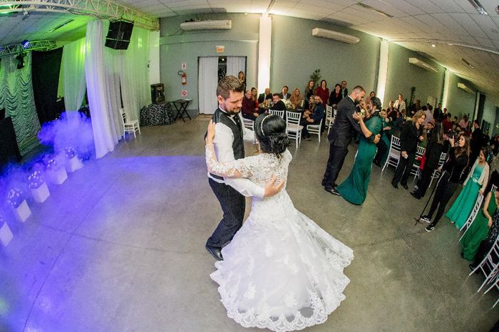 Prender a cauda da noiva atrás 2