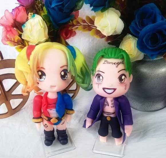 para o topo do bolo, mas vou pedir para personalizar com ela de noiva e ele de sapato