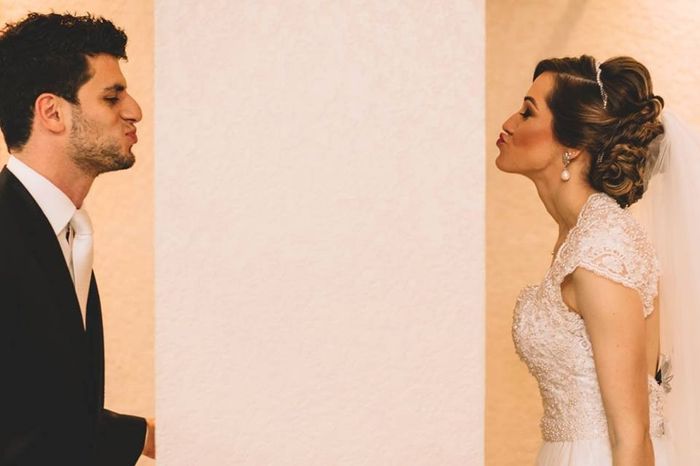 Imagine-se tocando o seu noivo ou noiva, minutos antes de se verem na cerimônia?