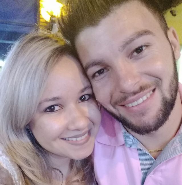 Conheci meu noivo na frente de casa, através de um amigo em comum 