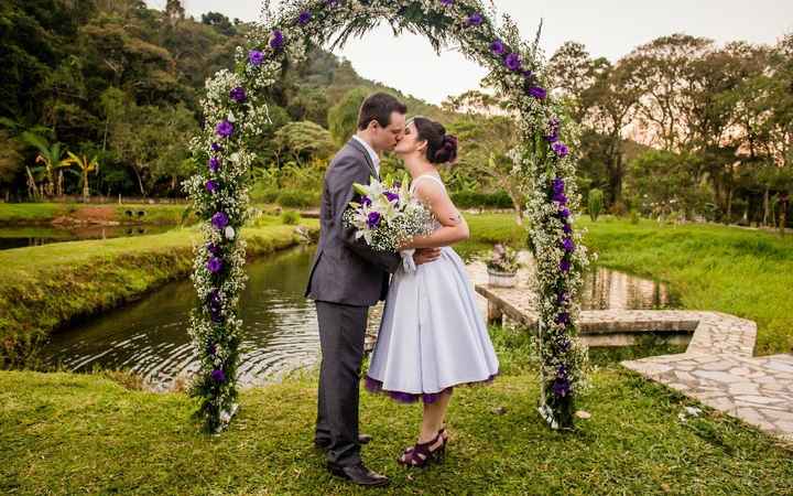  Arcos de flores no casamento : do altar aos penteados! - 2