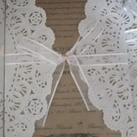 Convite com laço branco