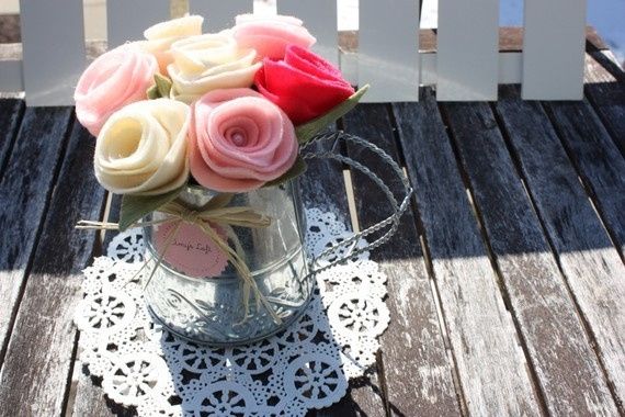 Vidro de Conserva e Flores