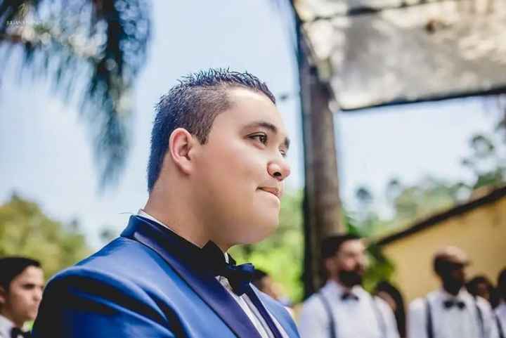 Noivo emocionado 