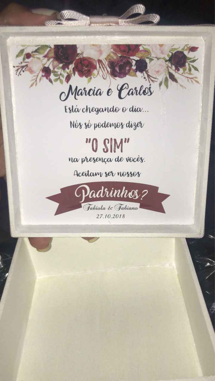  Caixa dos padrinhos. - 2