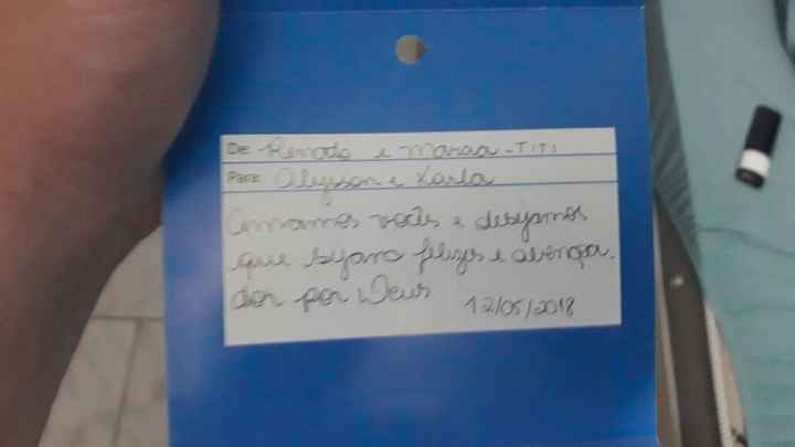 Mais um presente inesperado 💖 - 1