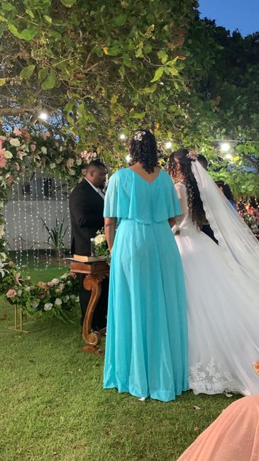 Com quem entrar na igreja? - 1