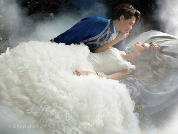Você é uma noiva princesa? venha ver a coleção disney fairy tale weddings de 2016 - 16