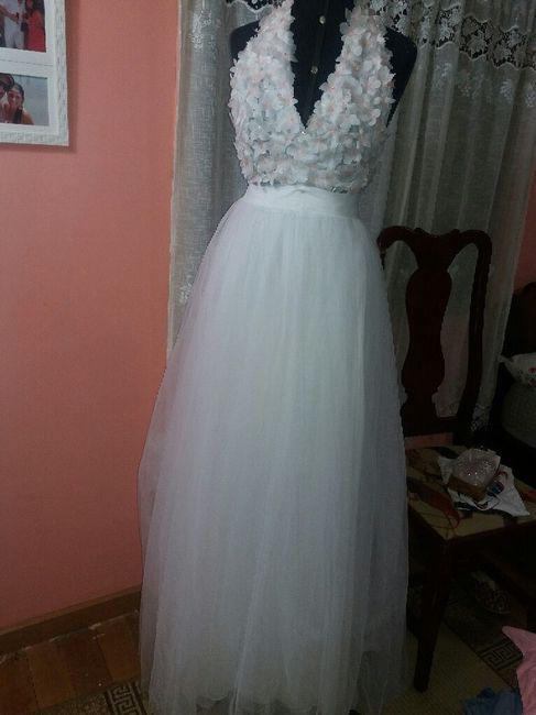 Fazendo seu próprio casamento, inclusive o vestido. - 1