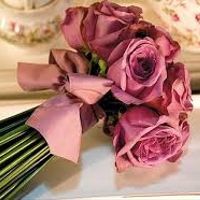 Buque de rosas lilas