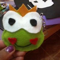 chaveiro sapo principe