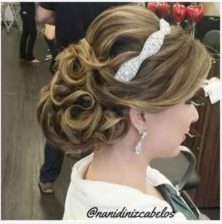 Penteado Preso, com franja