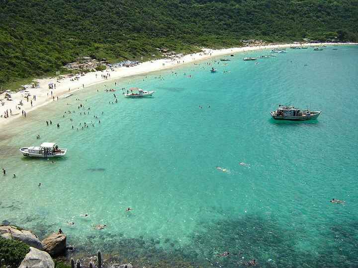 Praia do Forno. Essa foto foi tirada em cima de uma pedra que tem perto da trilha pra chegar nessa p