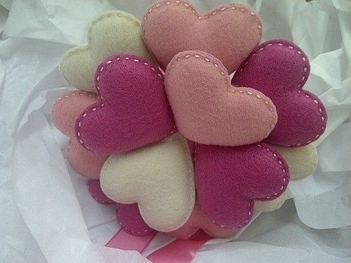 O meu vai ser assim!! Exatamente nessas cores, pois são as cores da decoração do salão onde haverá a