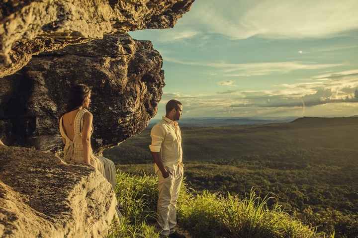 ENSAIO PRÉ-WEDDING: PIRENÓPOLIS COMO PALCO ♥ .