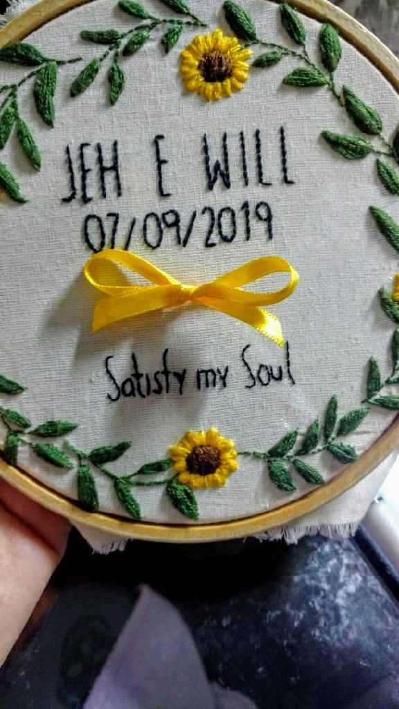 Porta aliança em bastidor - 1