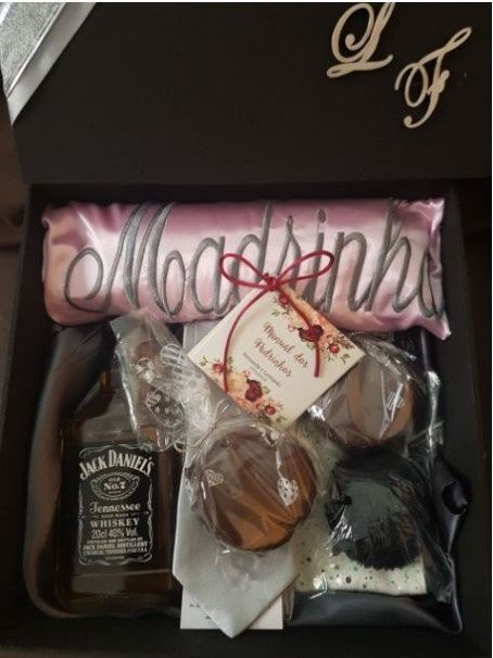 Casal que gosta de whisky