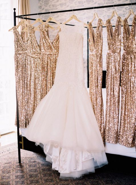 Madrinhas com vestido dourado! 8