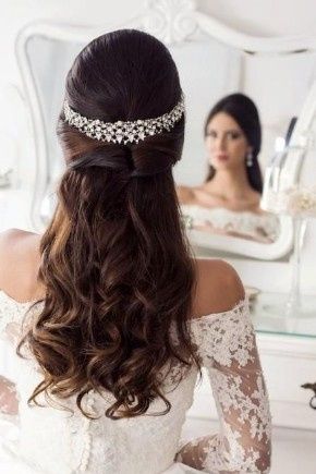 Cabelo solto e vestido de manga comprida?! 🤔 32