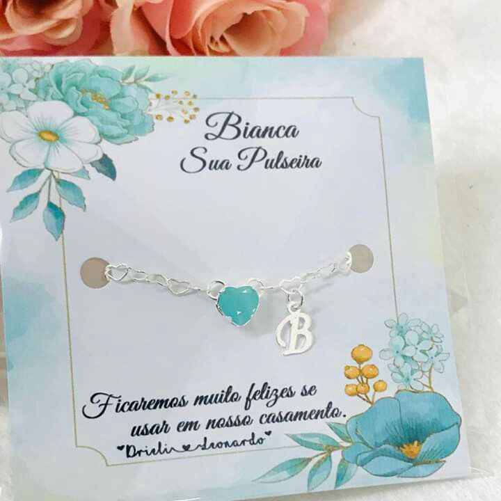 Olá, noivinhas!! o que vocês acham dessas pulseiras para mandar na caixa das madrinhas? - 1