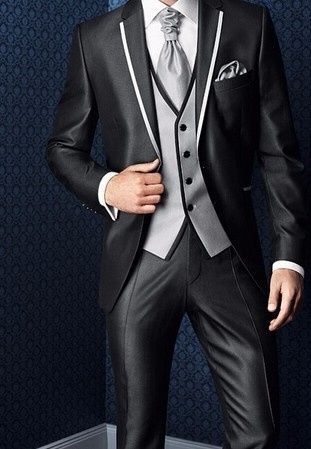Meu traje para aguardar ela no altar. . . 