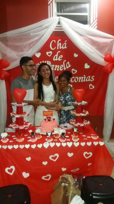 minha melhor amiga e madrinha...parece ser criança mais já tem 21 anos kkk