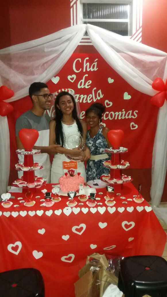 minha melhor amiga e madrinha...parece ser criança mais já tem 21 anos kkk