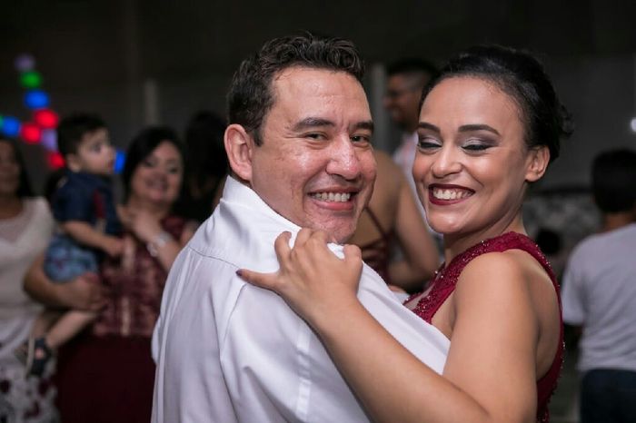 Uma foto que descreva o casal. - 1