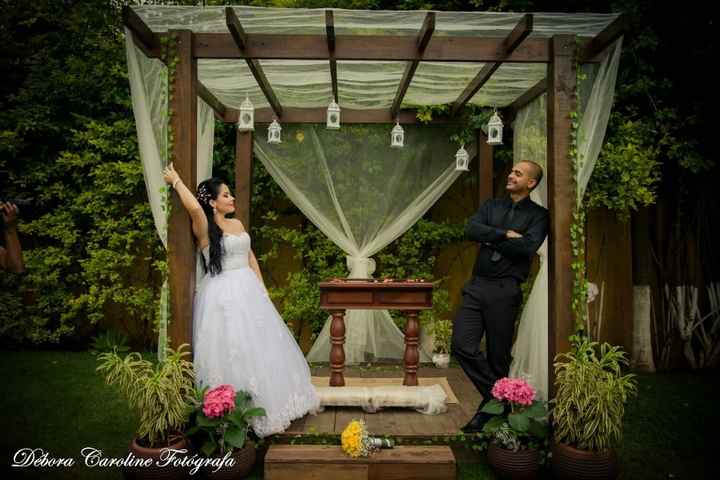 ENFIM CASADOS