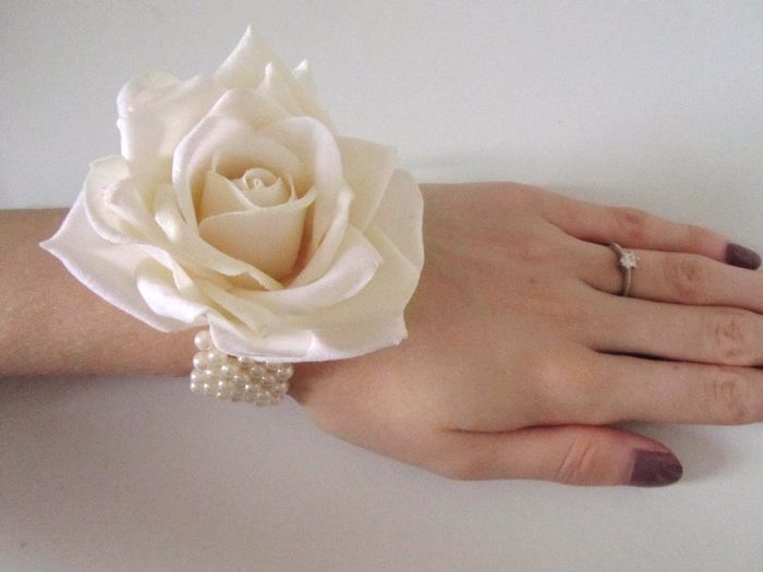 Corsage 03