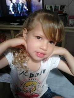 Minha daminha vestida de "frozen", kk, # vemver. . - 1