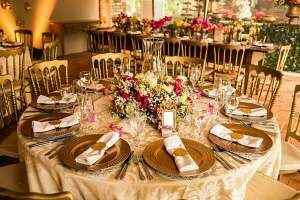 Alguém tem foto de decoração azul marinho com dourado ? (não encontrei no google ) ! - 4
