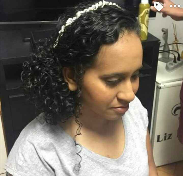 Penteados no dia do casamento: solto,  meio solto  ou totalmente preso ? - 1