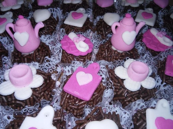 brigadeiros decorados
