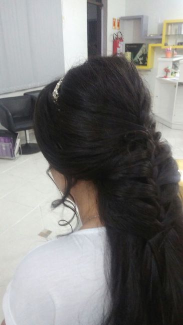 Décimo Primeiro Penteado parte de Trás Detalhe