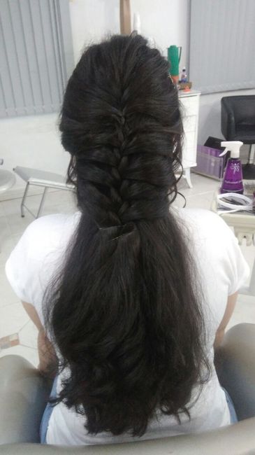 Décimo Primeiro Penteado parte de Trás Detalhe