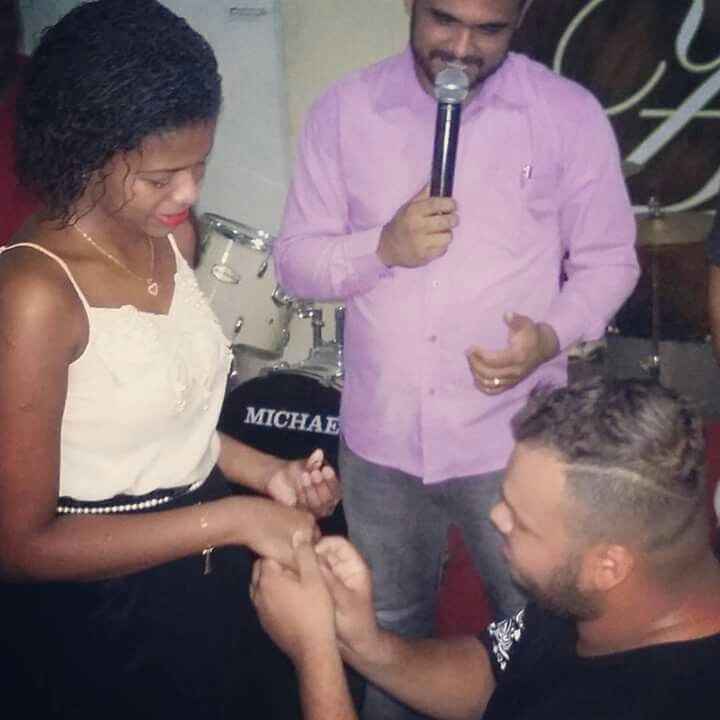  Noivo descorda em fazer comemoração de noivado - 1