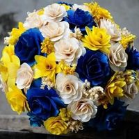 Já comprei, peguei como inspiração este buquê e levei numa lojinha de flores artificiais, a moça fez
