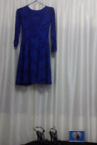 Meu vestido, sapato e o quadro que foi usado na mesa
