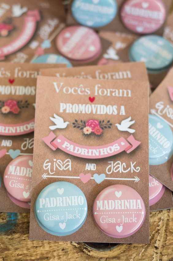 Broches de padrinho e madrinha