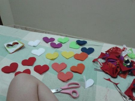 Diy - buque de corações coloridos (feltro) - 2