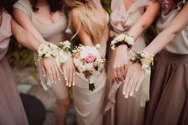 corsage 04