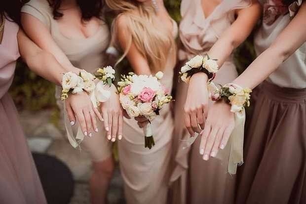 corsage 04