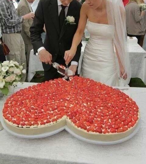 Bolo de casamento colorido, ou não? - 1