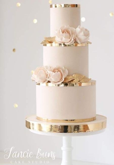 Branco, Dourado e Flores