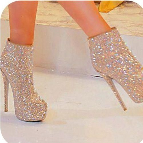 Sapato estilo bota