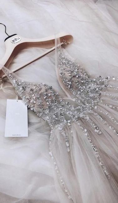Vestido Com Pedrarias 