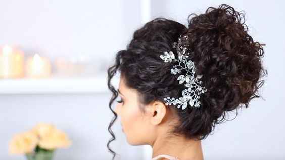 Penteado para cacheadas